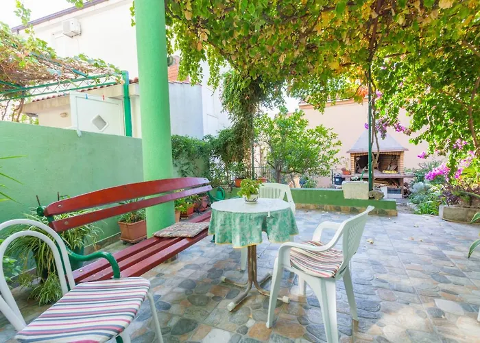 Guest house Garden &