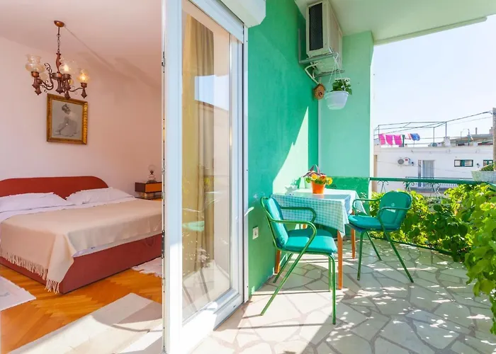 Garden & Guest house