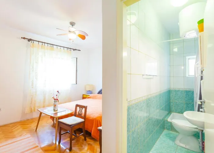 Garden & Guest house 3*