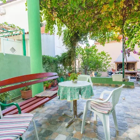 Guest house Garden &