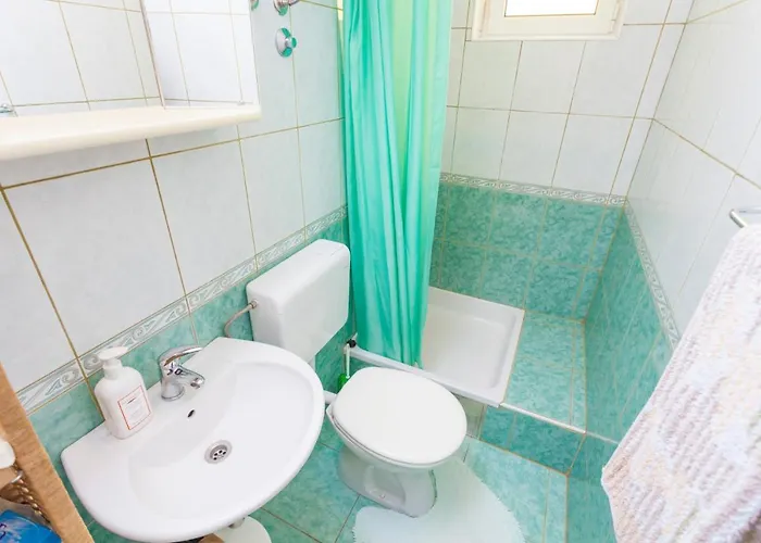 Garden & Πανσιόν